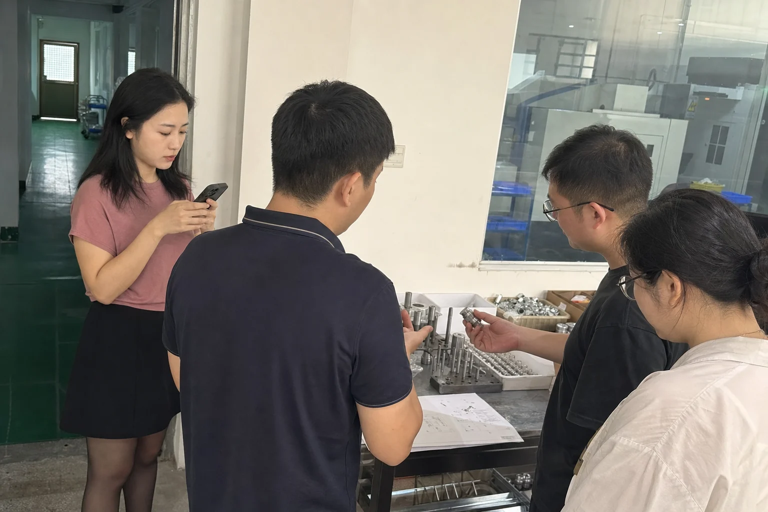 蒸发材料加工转批量前应冻结规格与工艺版本